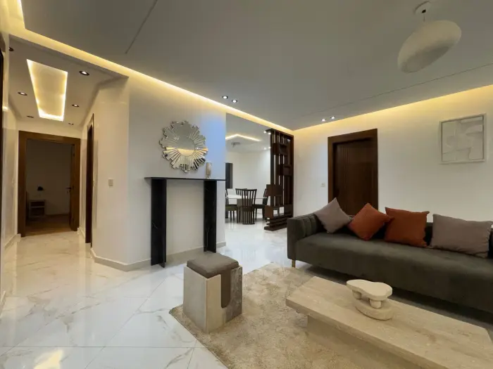 Superbe appartement avec vue sur le fleuve — photo 14