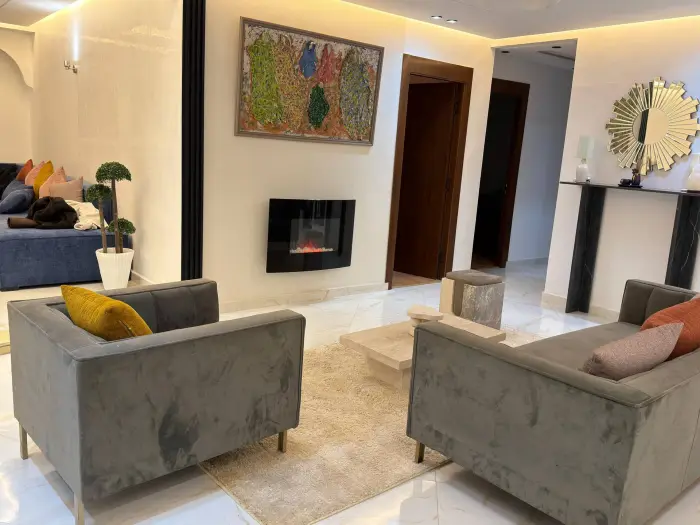 Superbe appartement avec vue sur le fleuve — photo 19